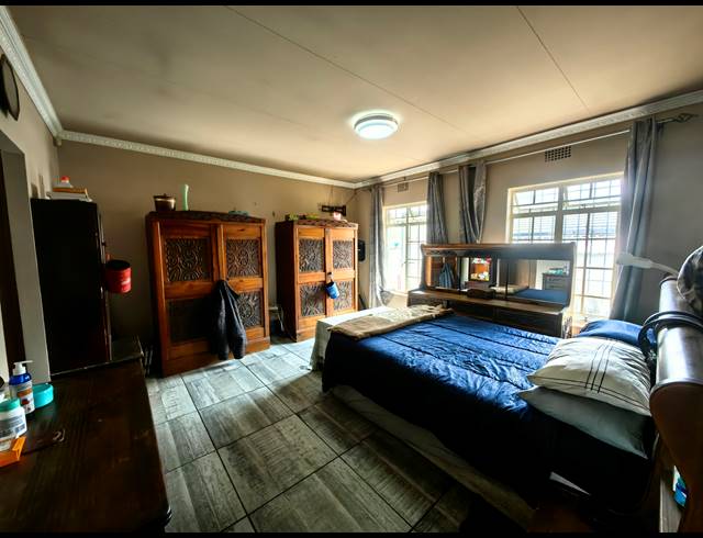 3 BEDROOM FREEHOLD FOR SALE IN VERWOERDPARK
